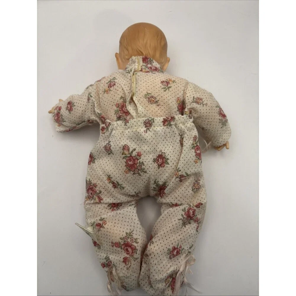 Vintage 1981 Gerber Baby Doll Side To Side Eyes Molded Head Soft Body